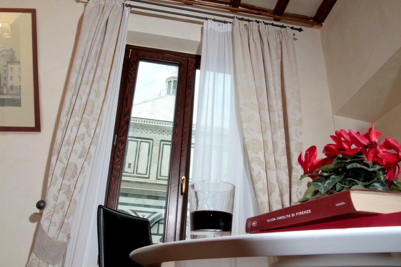Apartments Cathedral View Florencia Exterior foto